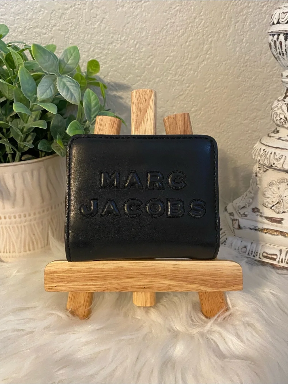 Marc Jacobs Black Embossed Leather Card Wallet Unisex